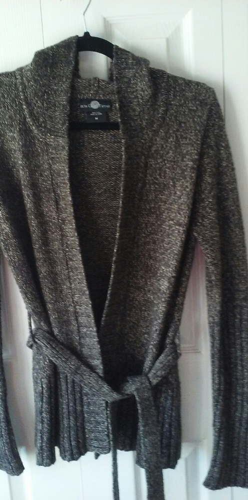 Hooded cardigal sweater